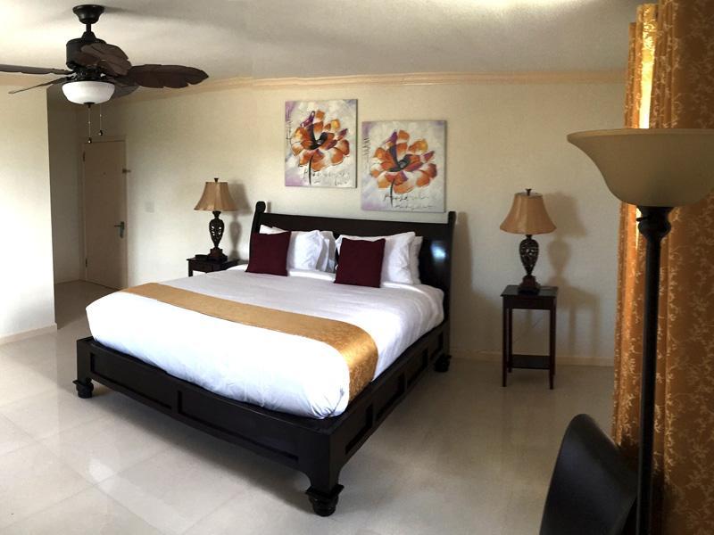 Ocean West Boutique Hotel Nassau Exteriér fotografie